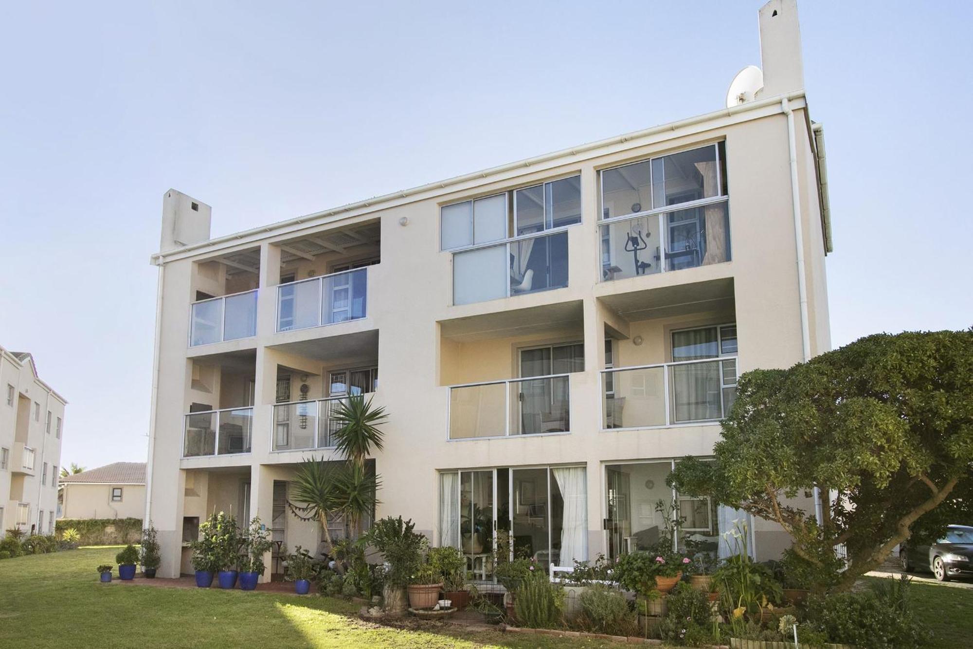 Big Bay Beach Club 122 By Hostagents Apartment Bloubergstrand Exterior photo